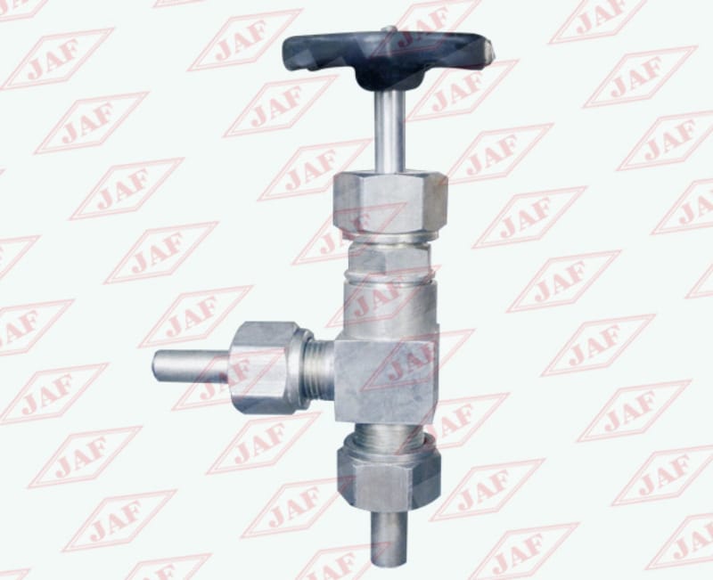 螺紋連接直角截止閥J24F（B）-40（25）、螺紋連接直角節(jié)流閥L24F（B）-40（25）